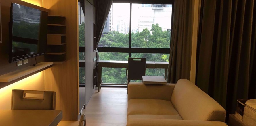 Condominio de 1 dormitorio en Khlong Toei, Bangkok, Tailandia № 76109