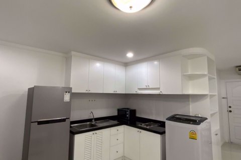 Condo in Watthana, Bangkok, Thailand, 1 bedroom № 76115 - photo 3
