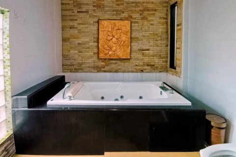 Chalet de 2 dormitorios en Phuket, Tailandia № 125906 - foto 7