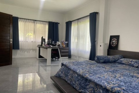 Casa de 3 dormitorios en Surat Thani, Tailandia № 125909 - foto 10