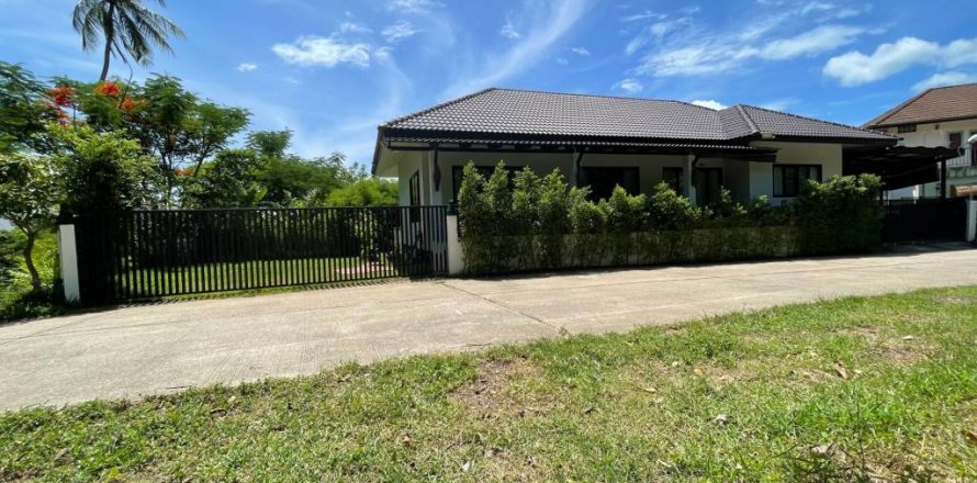 Casa de 3 dormitorios en Surat Thani, Tailandia № 125909