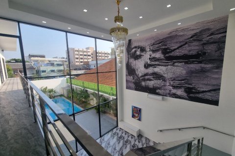 Casa de 6 dormitorios en Pattaya, Tailandia № 99457 - foto 11
