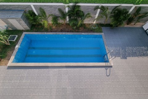 Casa de 6 dormitorios en Pattaya, Tailandia № 99457 - foto 7