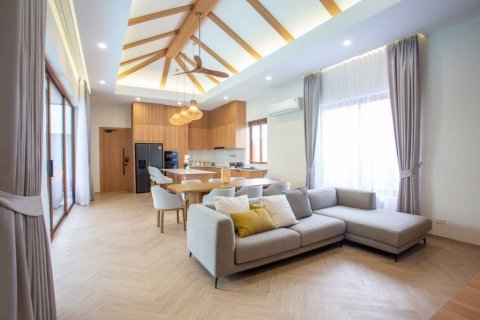 Chalet de 4 dormitorios en Hua Hin, Tailandia № 116183 - foto 9