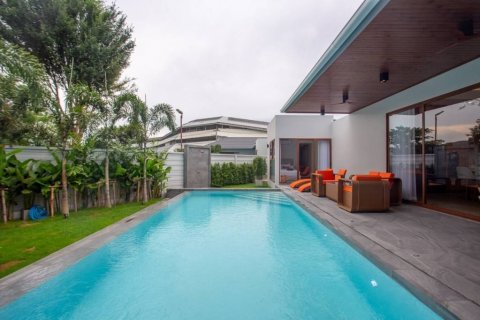 Chalet de 4 dormitorios en Hua Hin, Tailandia № 116183 - foto 6