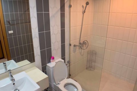 Condominio de 1 dormitorio en Ratchathewi, Bangkok, Tailandia № 76194 - foto 8