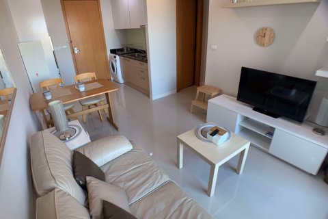 Condominio de 1 dormitorio en Ratchathewi, Bangkok, Tailandia № 76194 - foto 2