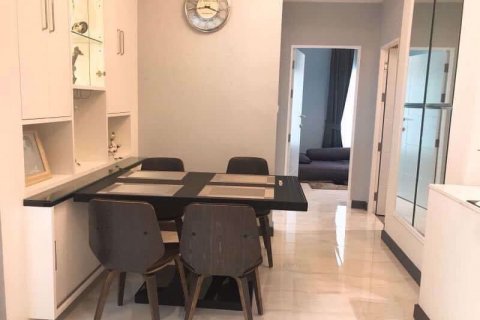 Condominio de 2 dormitorios en Wang Thonglang, Bangkok, Tailandia № 76190 - foto 4