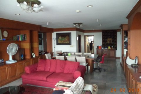 Condominio de 3 dormitorios en Bangkok, Tailandia № 144171 - foto 7