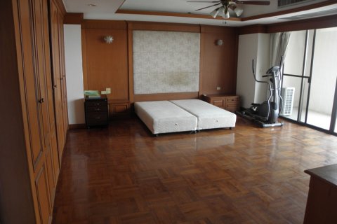 Condominio de 3 dormitorios en Bangkok, Tailandia № 144171 - foto 4