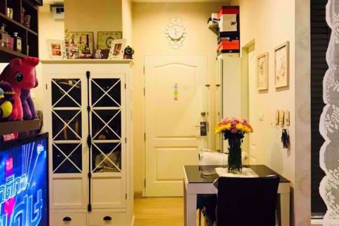 Condominio de 1 dormitorio en Khlong San, Bangkok, Tailandia № 77140 - foto 6