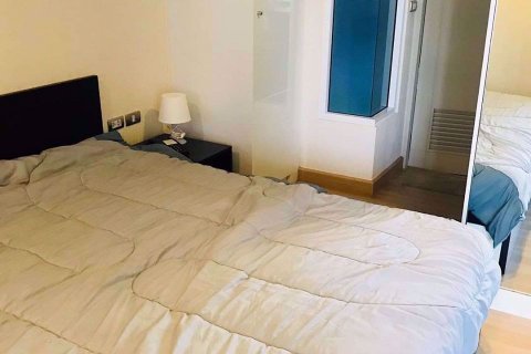 Condo à Khlong Toei, Bangkok, Thaïlande, 1 chambre  № 77146 - photo 3