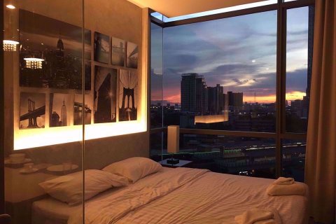 Condo à Khlong Toei, Bangkok, Thaïlande, 1 chambre № 77145 - photo 5