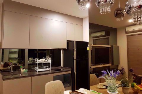 Condo à Khlong Toei, Bangkok, Thaïlande, 1 chambre № 77145 - photo 3
