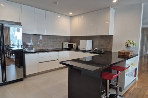 Condominio de 4 dormitorios en Bangkok, Tailandia № 124893 - foto 4