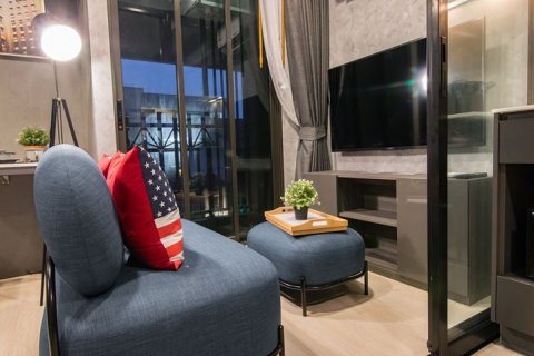 Estudio en el condominio en Bangkok, Tailandia № 143900 - foto 2