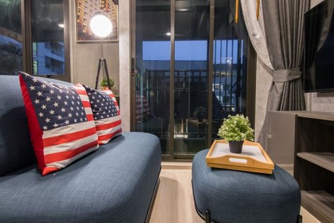 Studio dans le Condo à Bangkok, Thaïlande  № 143900