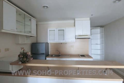 Eigentumswohnung in Bangkok, Thailand, 2 Schlafzimmer № 143898 - Foto 3