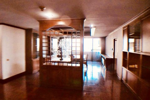 Condominio de 3 dormitorios en Bangkok, Tailandia № 143899 - foto 2