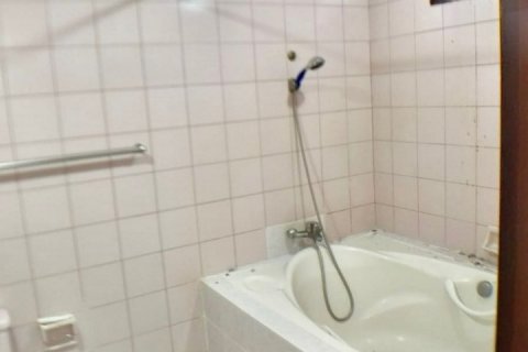 Condominio de 3 dormitorios en Bangkok, Tailandia № 143899 - foto 15