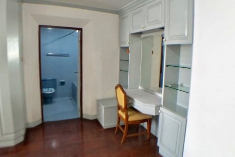 Condominio de 3 dormitorios en Bangkok, Tailandia № 143899 - foto 13