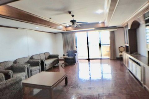 Condo in Bangkok, Thailand, 3 bedrooms № 143899