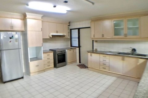Condominio de 3 dormitorios en Bangkok, Tailandia № 143899 - foto 5