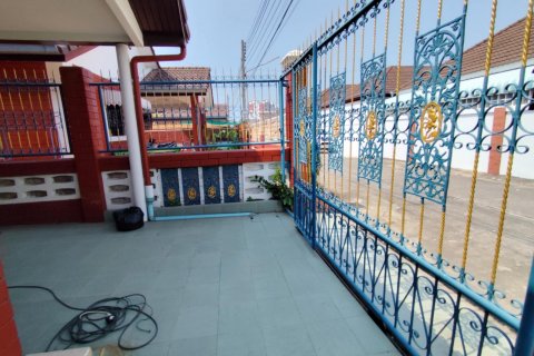 Casa de 3 dormitorios en Pattaya, Tailandia № 120305 - foto 18