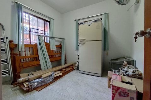 Casa de 3 dormitorios en Pattaya, Tailandia № 120305 - foto 11