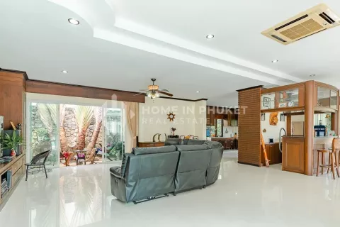 Casa de 6 dormitorios en Kathu, Tailandia № 131254 - foto 4