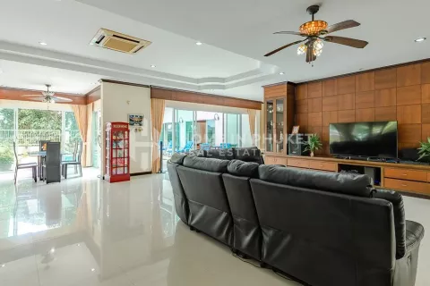 Casa de 6 dormitorios en Kathu, Tailandia № 131254 - foto 5