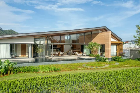 Villa in Phuket, Thailand 4 bedrooms № 111753