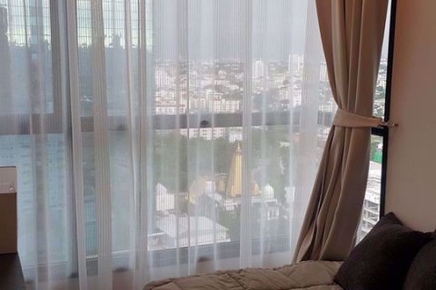 Condominio de 2 dormitorios en Huai Khwang, Bangkok, Tailandia № 76444 - foto 4
