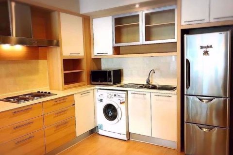 Condominio de 2 dormitorios en Sathon, Bangkok, Tailandia № 76449 - foto 5