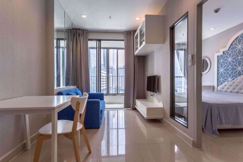 Condo à Huai Khwang, Bangkok, Thaïlande, 1 chambre  № 76446