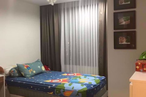Eigentumswohnung in Samut Prakan, Thailand, 2 Schlafzimmer № 76447 - Foto 7
