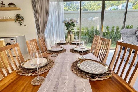 Chalet de 3 dormitorios en Surat Thani, Tailandia № 126744 - foto 7