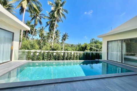 Chalet de 3 dormitorios en Surat Thani, Tailandia № 126744