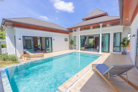 Villa in Phuket, Thailand 2 bedrooms № 81794 - photo 2