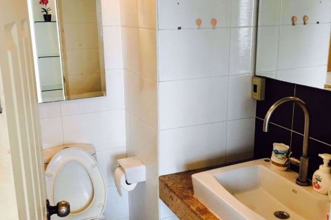 Condominio de 1 dormitorio en Watthana, Bangkok, Tailandia № 76695 - foto 7