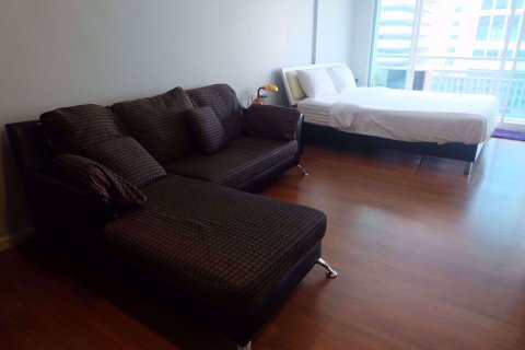Studio in the Condo in Watthana, Bangkok, Thailand  № 76697 - Foto 6