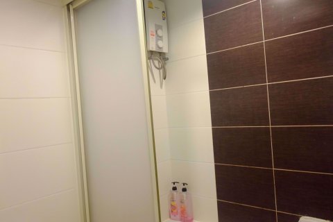 Studio in the Condo in Watthana, Bangkok, Thailand  № 76697 - Foto 11