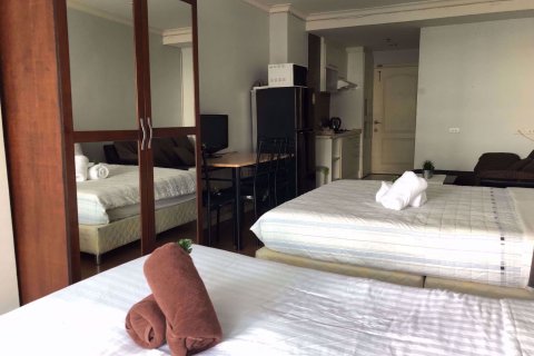 Studio in the Condo in Watthana, Bangkok, Thailand  № 76697 - Foto 8