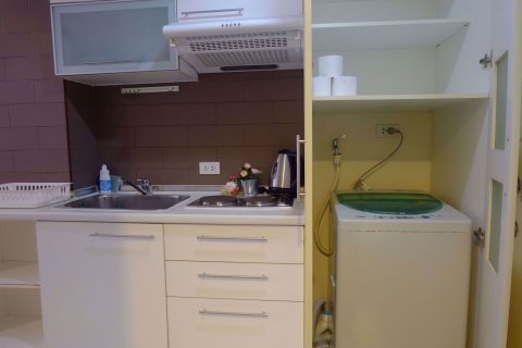 Studio in the Condo in Watthana, Bangkok, Thailand  № 76697 - Foto 5