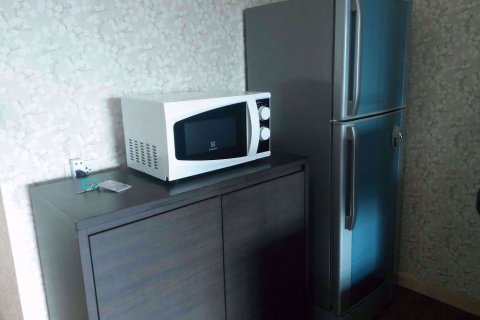 Студия в кондо в Ваттхане, Бангкок, Таиланд № 76699 - фото 5
