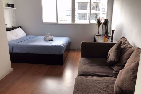 Condo in Watthana, Bangkok, Thailand, 1 bedroom  № 76694