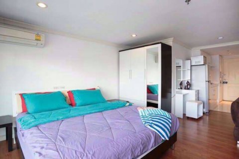 Estudio en el condominio en Watthana, Bangkok, Tailandia № 76696 - foto 9