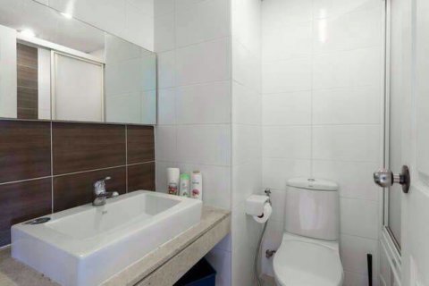 Estudio en el condominio en Watthana, Bangkok, Tailandia № 76696 - foto 12