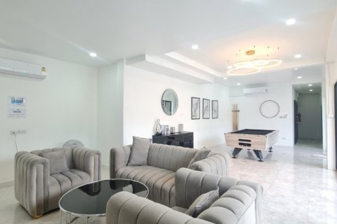 Casa de 8 dormitorios en Pattaya, Tailandia № 101261 - foto 5