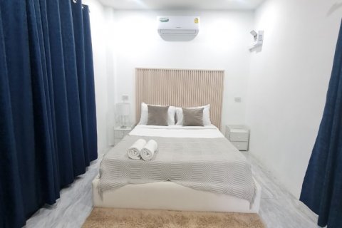 Casa de 8 dormitorios en Pattaya, Tailandia № 101261 - foto 14